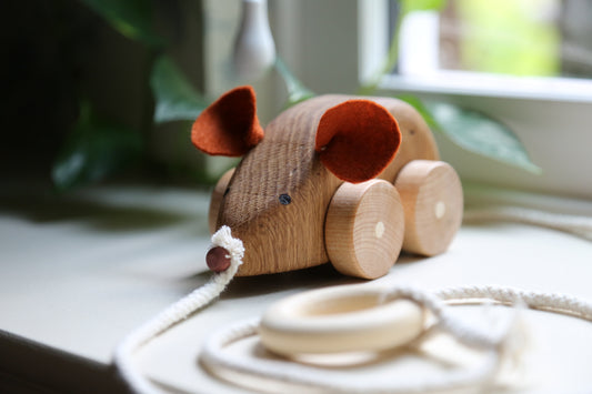 Pull-Along Mouse on Wheels